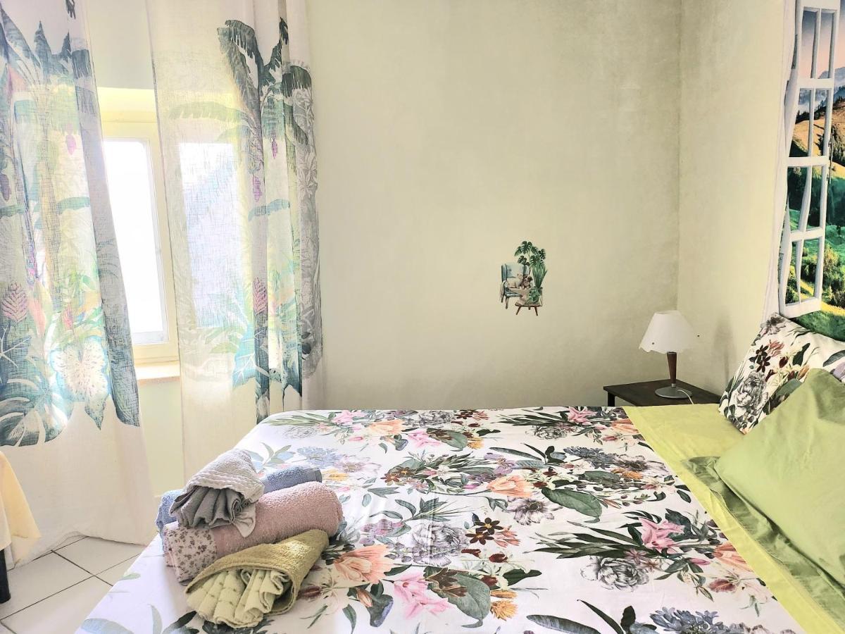 Night And Day Itri Room photo